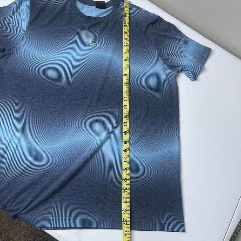 Mens Oakley Blue Wave T Shirt size Med - Picture 6 of 6
